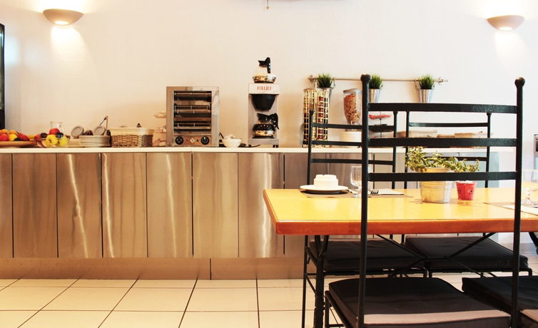 Imagen del bar/restaurante del Hotel Residhotel Grand Prado. Foto 4