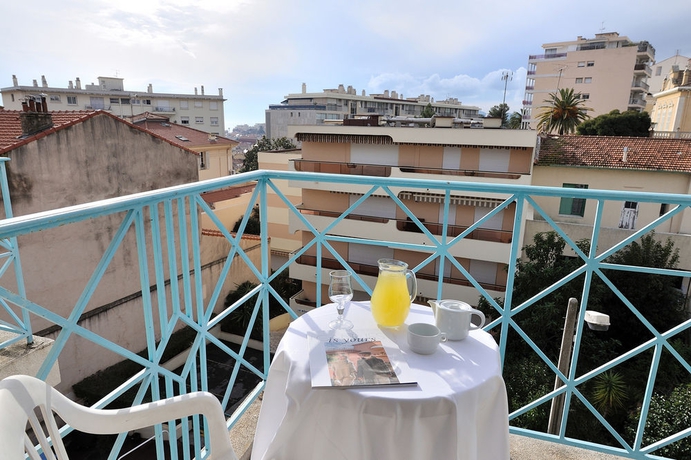 Imagen de la habitación del Hotel Residhotel Les Coralynes. Foto 4