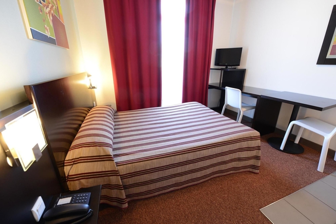 Imagen de la habitación del Hotel Residhotel Lyon Lamartine. Foto 8