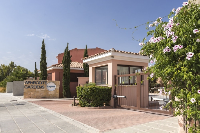 Imagen de los interiores del Hotel Resitour - Aphrodite Gardens. Foto 19