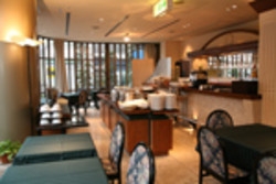 Imagen del bar/restaurante del Hotel Resol Gifu. Foto 2