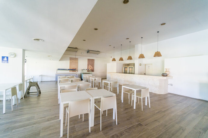 Imagen de los interiores del Hotel Resonance Blu Santa Luc&iacute;a. Foto 9