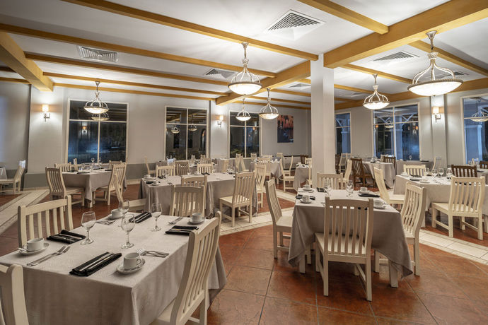 Imagen del bar/restaurante del Hotel Resonance Musique Varadero -Adults Only. Foto 3