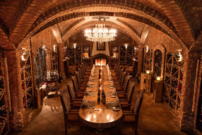 Imagen del bar/restaurante del Hotel Resort Alex. Foto 2