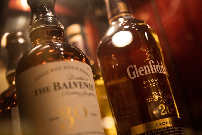 Imagen del bar/restaurante del Hotel Resort Alex. Foto 3