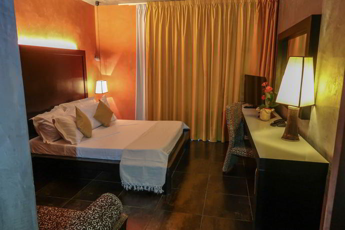 Imagen de la habitación del Hotel Resort Baia Dei Turchi. Foto 5