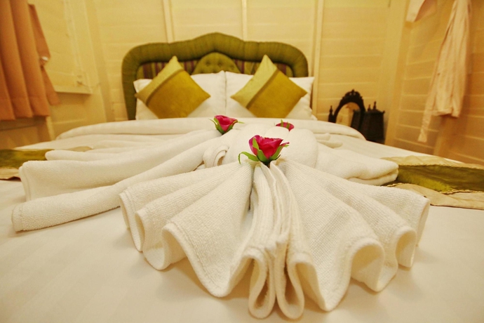Imagen de la habitación del Hotel Resort Bangphlat. Foto 4