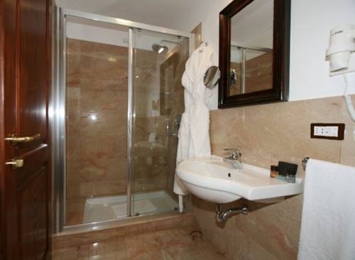 Imagen de la habitación del Hotel Resort Borgo San Rocco. Foto 7