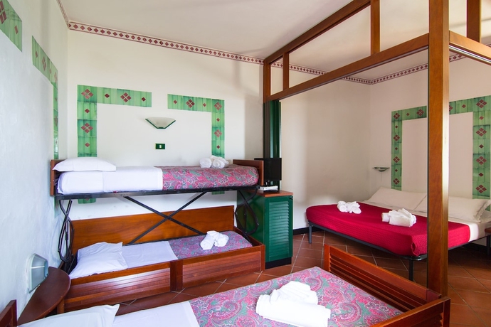 Imagen de la habitación del Hotel Resort Calampiso. Foto 9