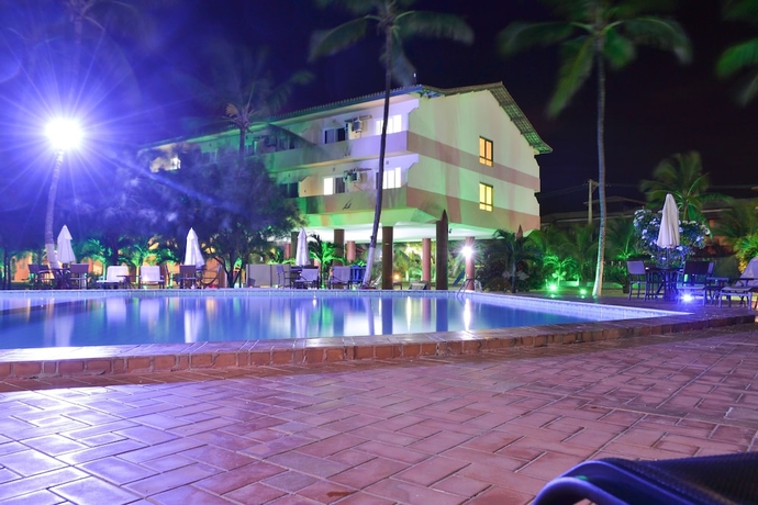 Imagen de la piscina del Hotel Resort Costa Dos Coqueiros. Foto 17