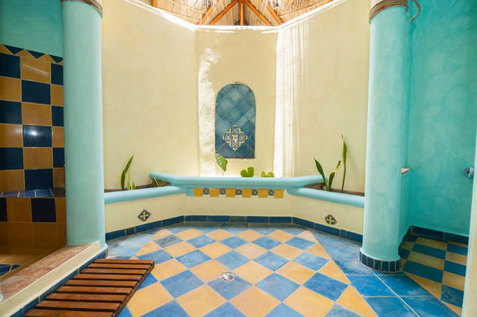 Imagen del bar/restaurante del Hotel Resort Costa Las Ballenas. Foto 7