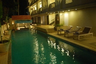 Imagen de la piscina del Hotel Resort De Crossroads. Foto 13