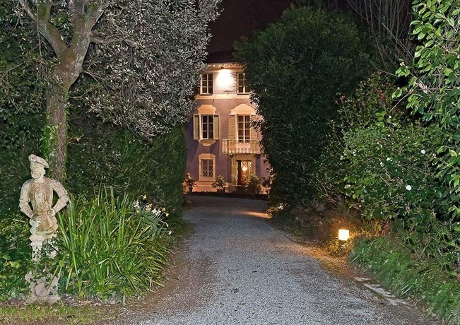 Imagen de los exteriores del Hotel Resort Dei Limoni. Foto 9
