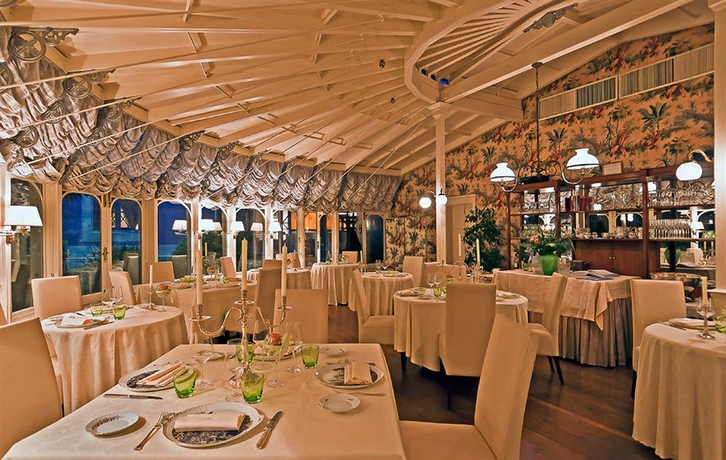 Imagen del bar/restaurante del Hotel Resort Dei Limoni. Foto 2
