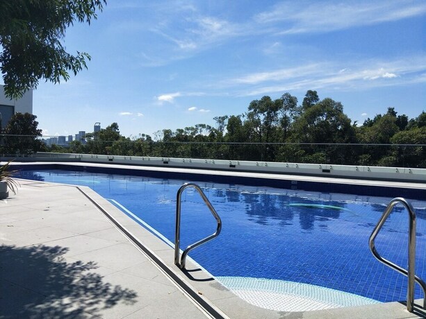 Imagen de la piscina del Hotel Resort Facilities 4 Bedroom Apartment Op. Foto 23
