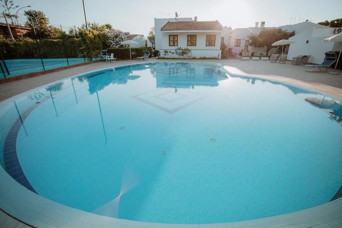 Imagen general del Hotel Resort Fior di Sardegna. Foto 20