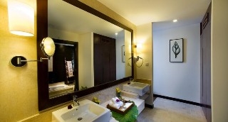 Imagen de la habitación del Hotel Resort Golden Palm. Foto 8
