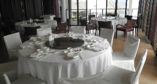 Imagen del bar/restaurante del Hotel Resort Golden Palm. Foto 3