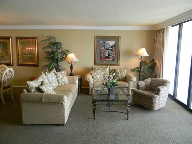 Imagen de los interiores del Hotel Resort Harbour Properties. Foto 10