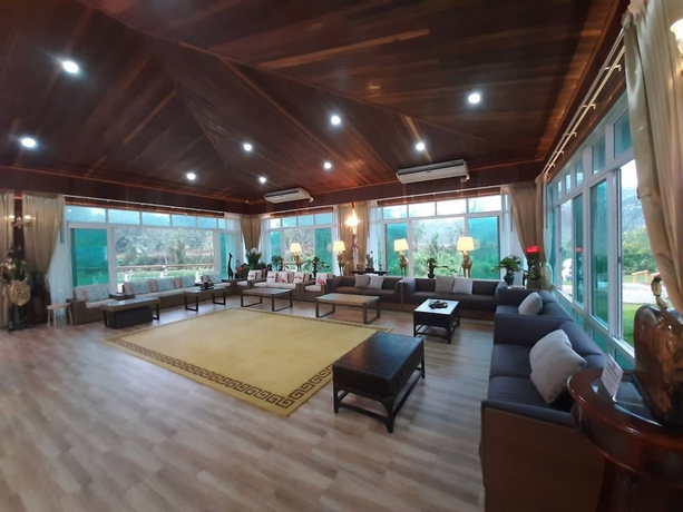 Imagen de los interiores del Hotel Resort Huangchui Baan Phu Khao. Foto 19