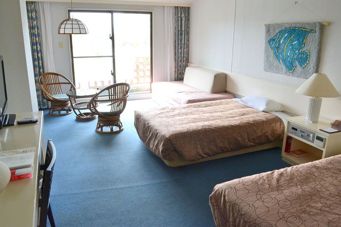 Imagen del bar/restaurante del Hotel Resort Kume Island. Foto 5