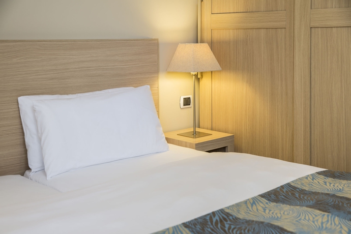 Imagen de la habitación del Hotel Resort Lake Garda. Foto 7