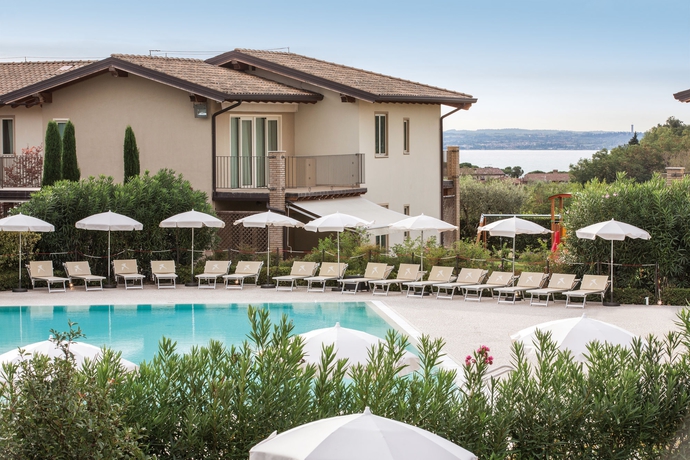 Imagen de los exteriores del Hotel Resort Lake Garda. Foto 10