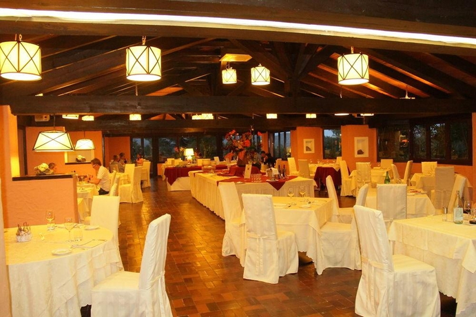 Imagen del bar/restaurante del Hotel Resort Le Picchiaie. Foto 2