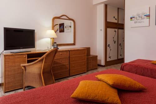 Imagen de la habitación del Hotel Resort Marinella. Foto 7