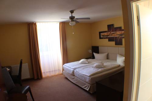 Imagen de la habitación del Hotel Resort M&auml;rkisches Meer. Foto 11