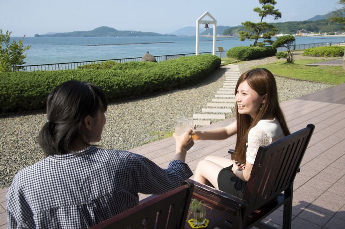 Imagen de los interiores del Hotel Resort Mihagi. Foto 13