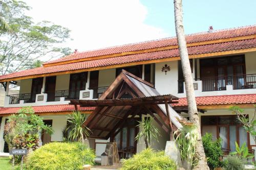 Imagen general del Hotel Resort Prima Sangkanhurip. Foto 5