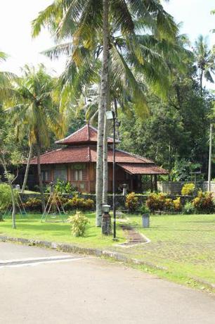 Imagen de la habitación del Hotel Resort Prima Sangkanhurip. Foto 15