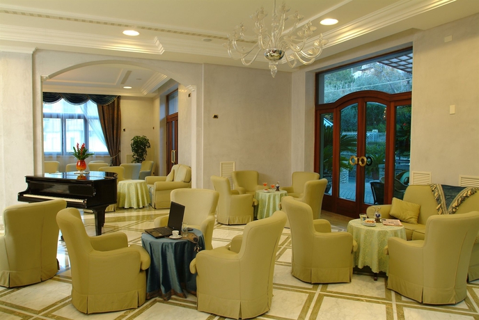 Imagen de los interiores del Hotel Resort Sant'angelo and Spa. Foto 7