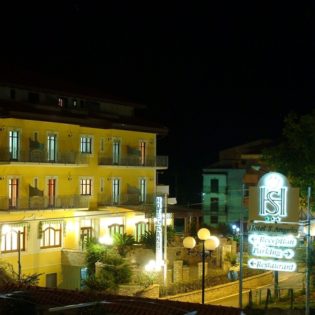 Imagen general del Hotel Resort Sant'angelo and Spa. Foto 4