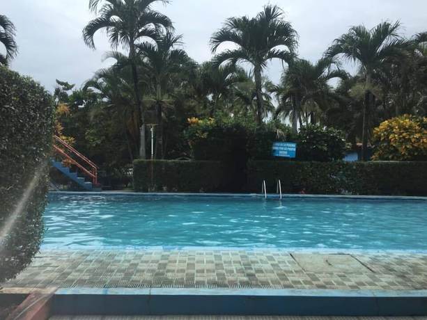 Imagen de la piscina del Hotel Resort Sibilia. Foto 15