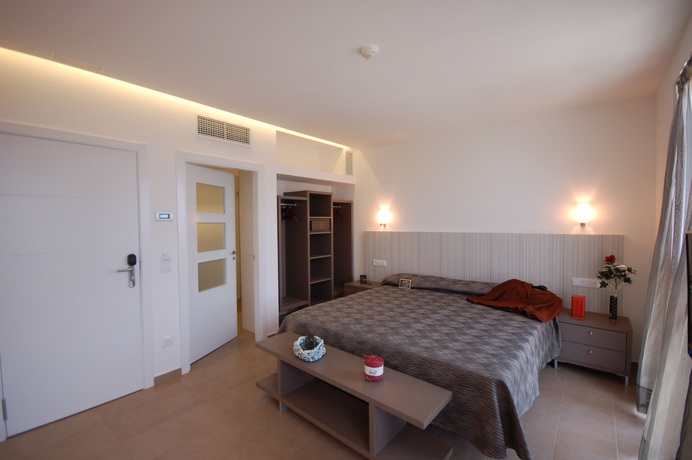 Imagen de la habitación del Hotel Resort Sitges Apartment. Foto 11