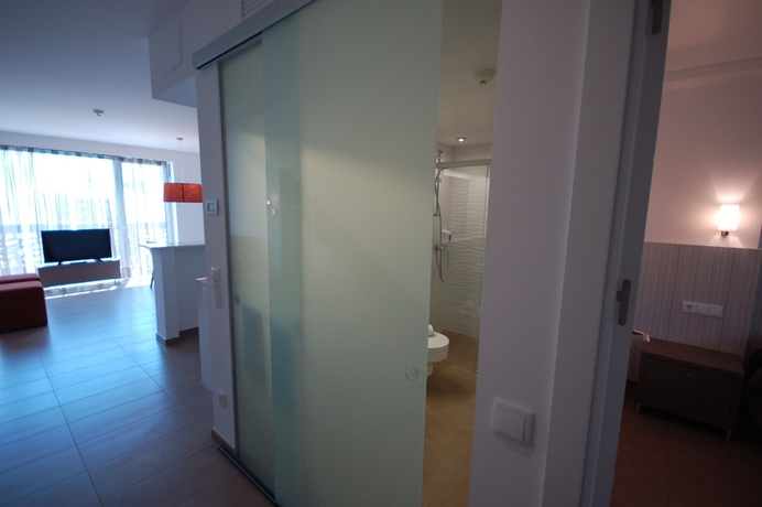 Imagen de la habitación del Hotel Resort Sitges Apartment. Foto 13