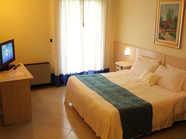 Imagen de la habitación del Hotel Resort Villa. Foto 3