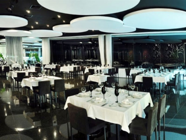 Imagen general del Hotel Resort Yacht Y Golf Club Paraguayo. Foto 6