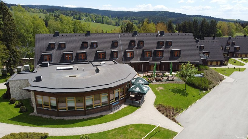 Imagen general del Hotel Resort Ř&iacute;čky. Foto 1