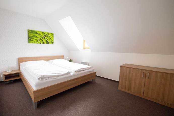 Imagen de la habitación del Hotel Resort Ř&iacute;čky. Foto 18