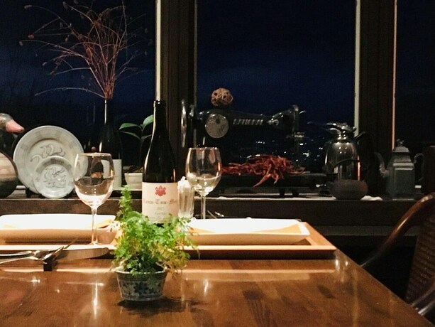 Imagen del bar/restaurante del Hotel Resort inn BON CHIC. Foto 23