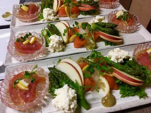 Imagen del bar/restaurante del Hotel Resort inn BON CHIC. Foto 24