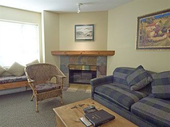Imagen de los exteriores del Hotel Resortquest At Marketplace Lodge. Foto 8