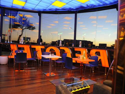 Imagen de los interiores del Hotel Resotel, Villares de la Reina. Foto 16