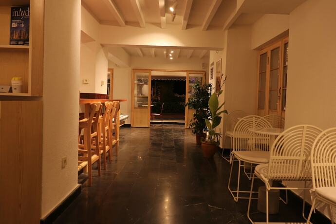 Imagen general del Hotel Rest Inn, Aydin. Foto 2