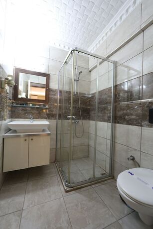 Imagen de la habitación del Hotel Rest Inn, Aydin. Foto 13