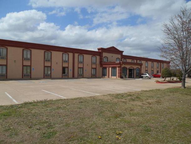 Imagen general del Hotel Rest Inn Fort Smith. Foto 9