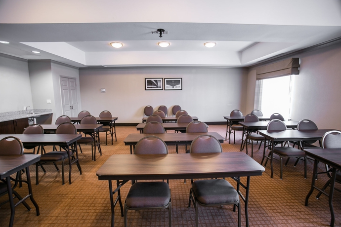Imagen de los interiores del Hotel Rest Well Inn and Suites. Foto 14
